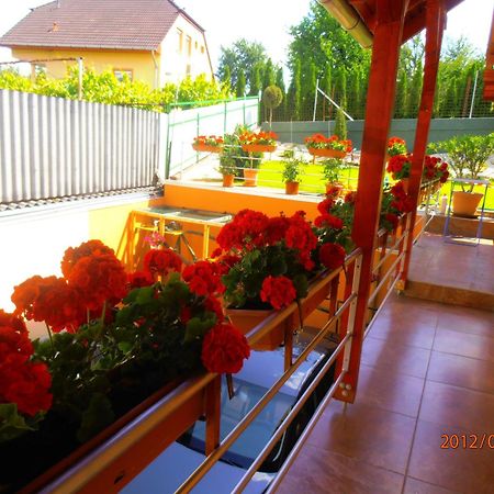 Erika Vendeghaz Hotel Eger Exterior photo